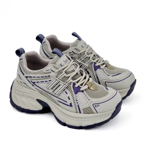 Кроссовки женские