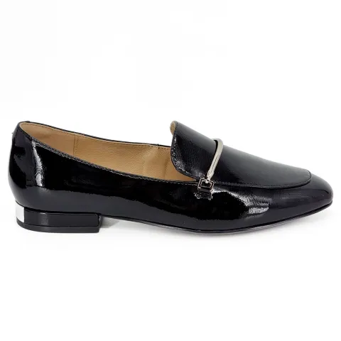 Лоферы женские