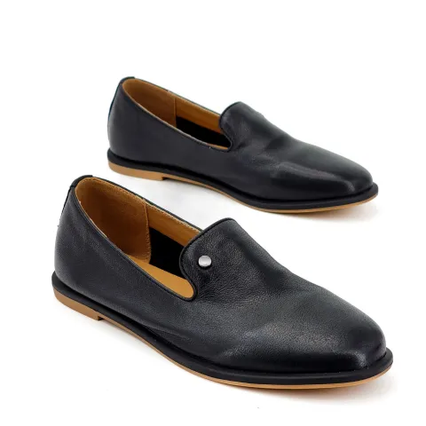 Лоферы женские