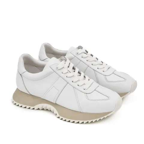 Кроссовки женские