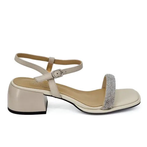 Босоножки женские