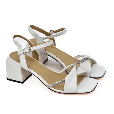 Босоножки женские