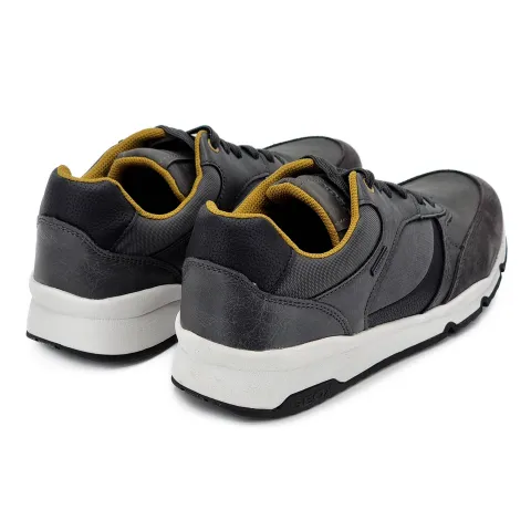 Кроссовки мужские