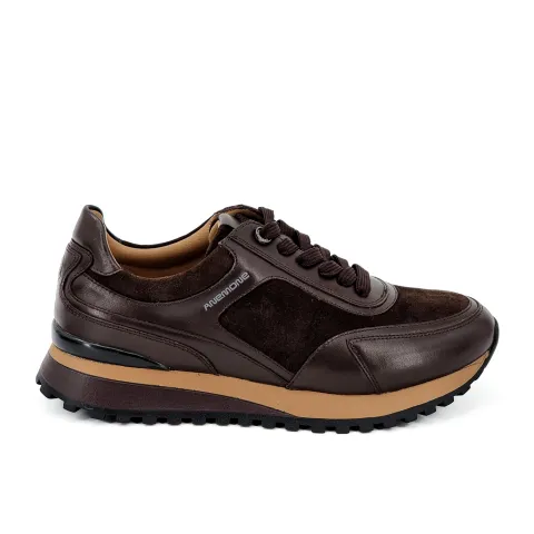 Кроссовки женские