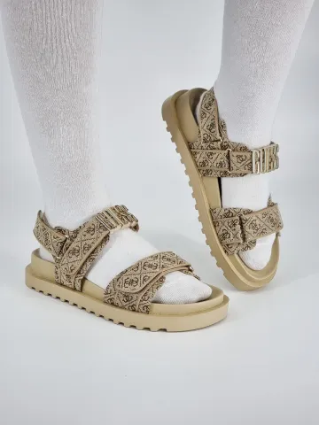 Сандалии женские