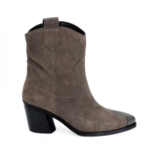 Казаки женские