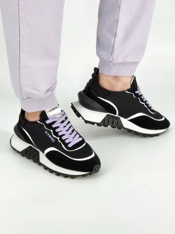 Кроссовки женские