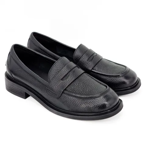 Лоферы женские