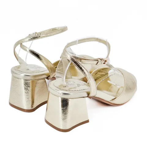 Босоножки женские