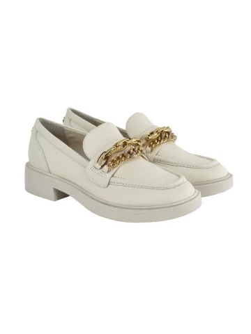 Лоферы женские