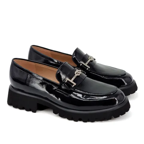 Лоферы женские