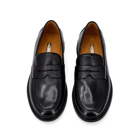 Лоферы женские