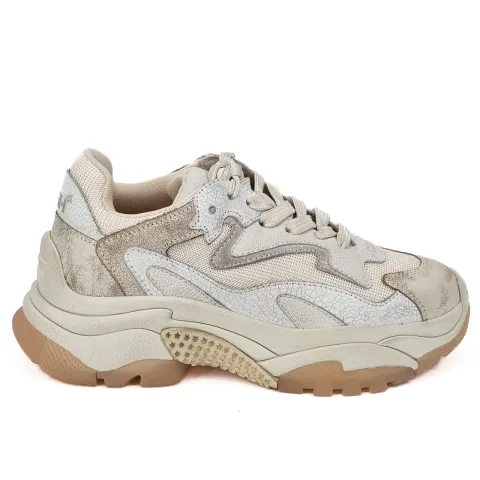 Кроссовки женские