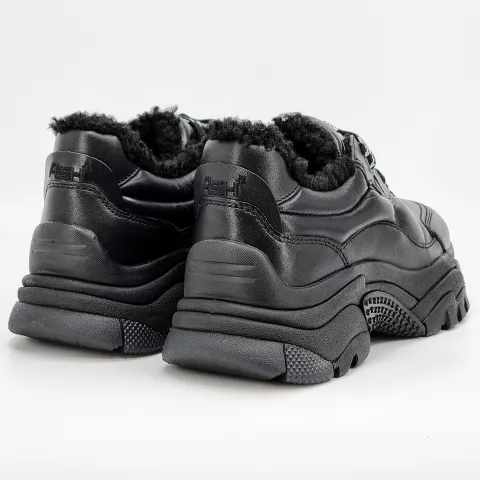 Кроссовки женские