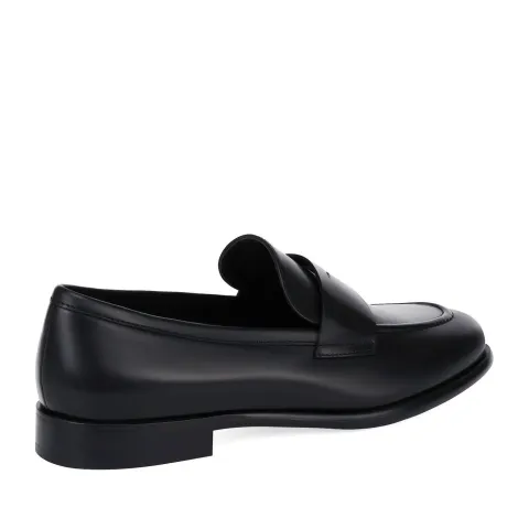 Лоферы женские