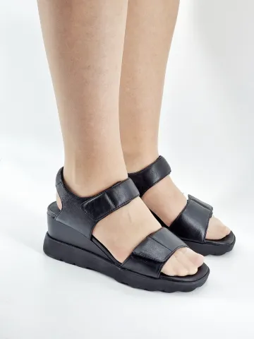 Босоножки женские