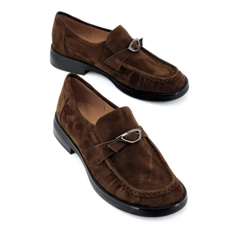 Лоферы женские