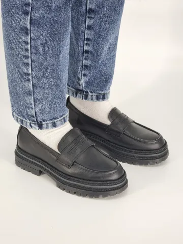 Лоферы женские