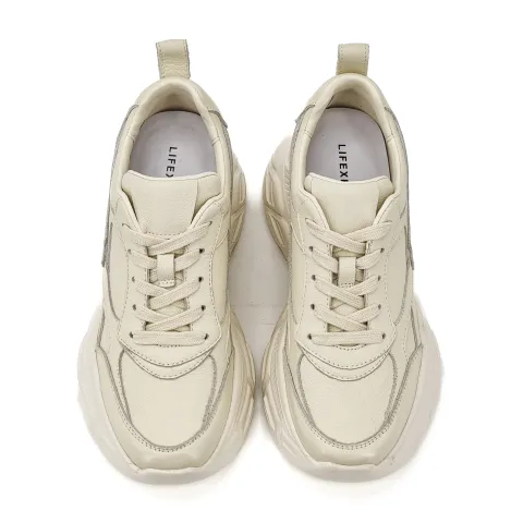 Кроссовки женские