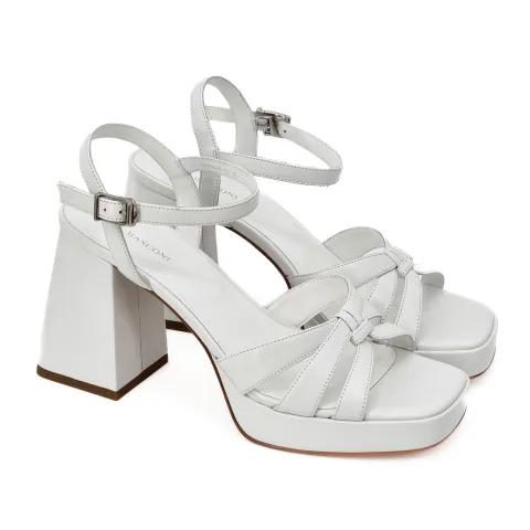 Босоножки женские