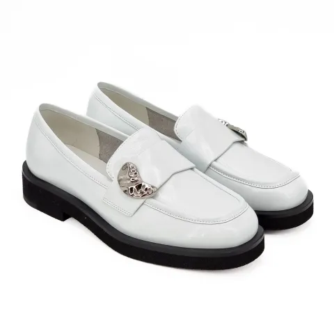 Лоферы женские