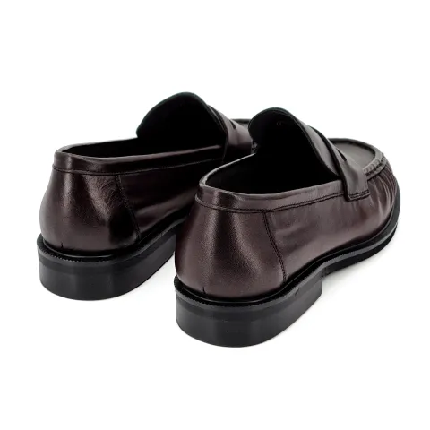 Лоферы женские