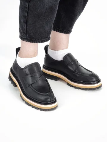 Лоферы женские