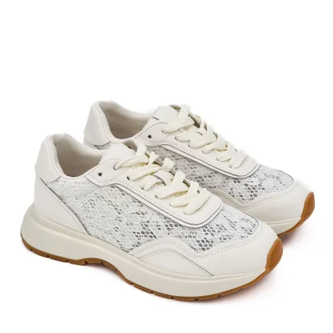 Кроссовки женские