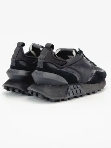 Кроссовки женские