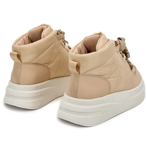 Дутики женские