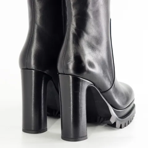 Сапоги женские