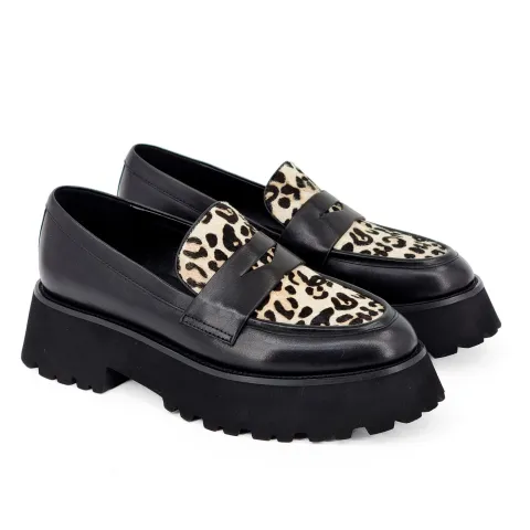 Лоферы женские