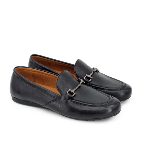 Лоферы женские