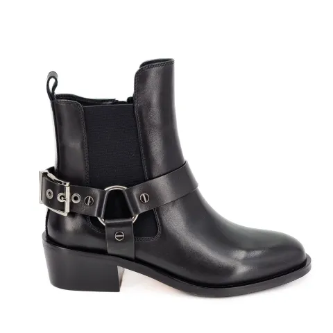 Казаки женские