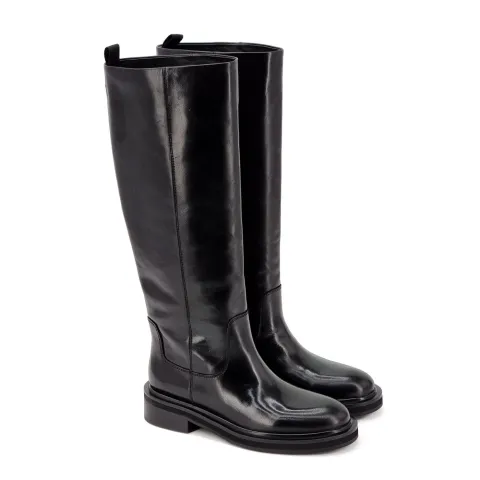 Сапоги женские