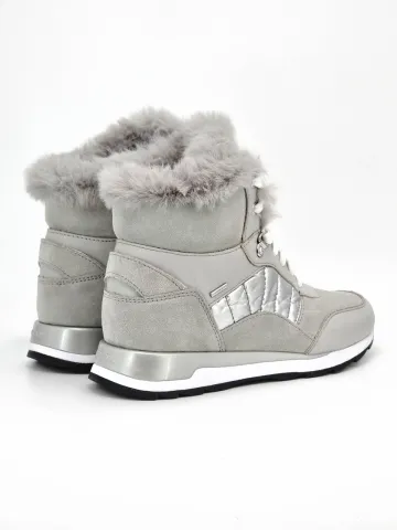 Кроссовки женские