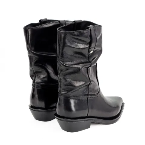 Казаки женские