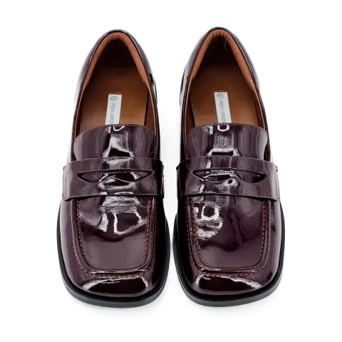 Лоферы женские