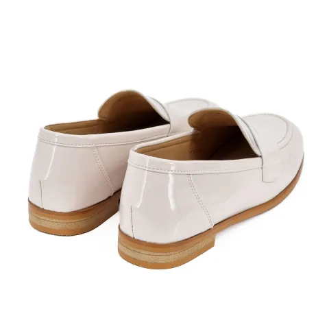 Лоферы женские