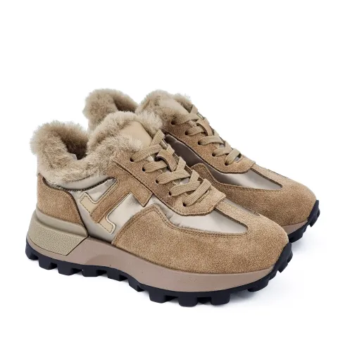 Кроссовки женские