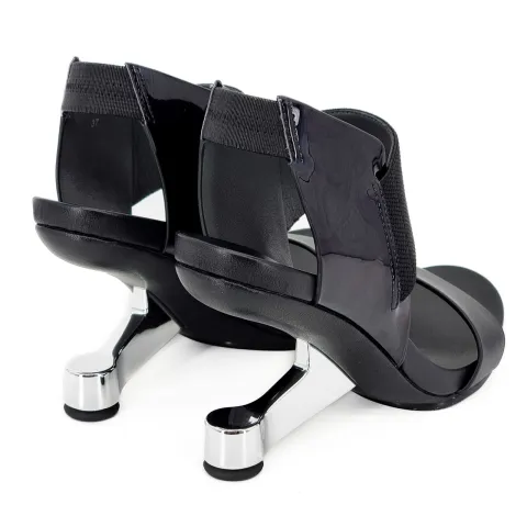 Босоножки женские