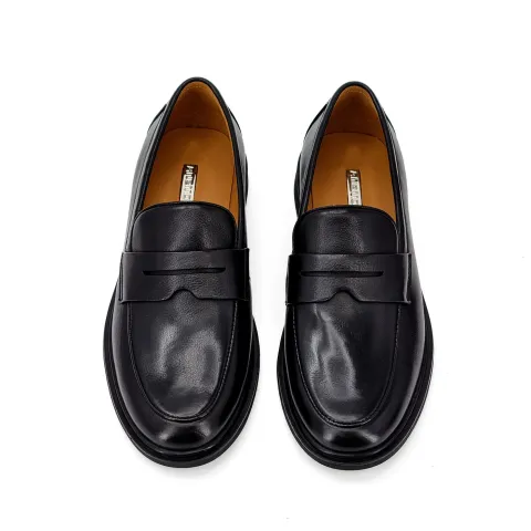 Лоферы женские