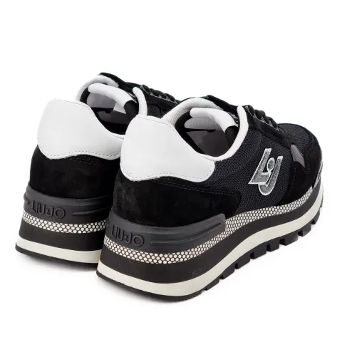 Кроссовки женские