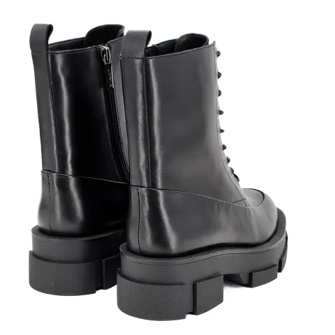 Ботинки женские