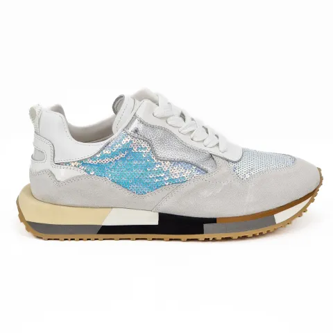 Кроссовки женские