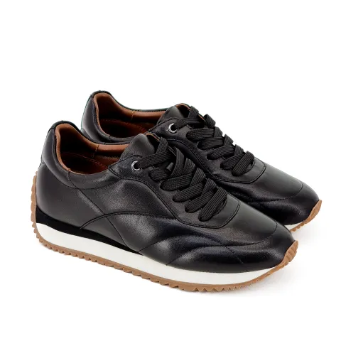 Кроссовки женские