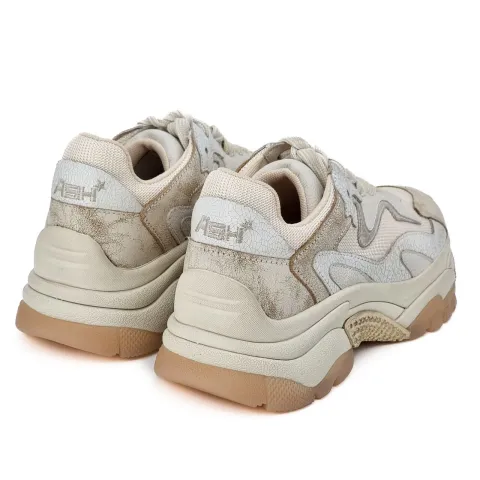 Кроссовки женские