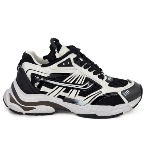 Кроссовки женские