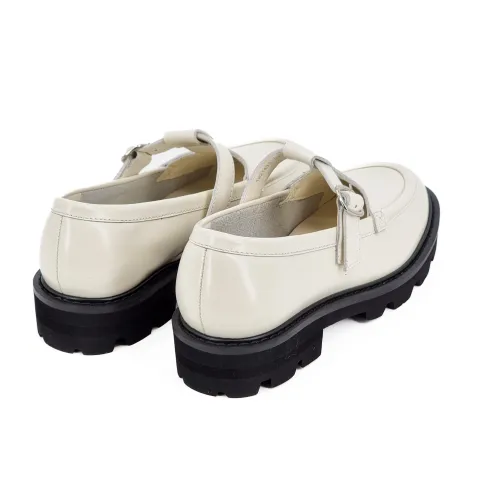 Лоферы женские