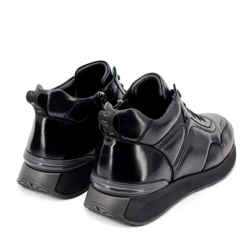 Кроссовки мужские